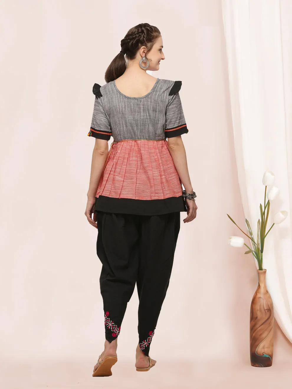 Navratri Garba Garba Special Kedia and Tulip Pants for Women's